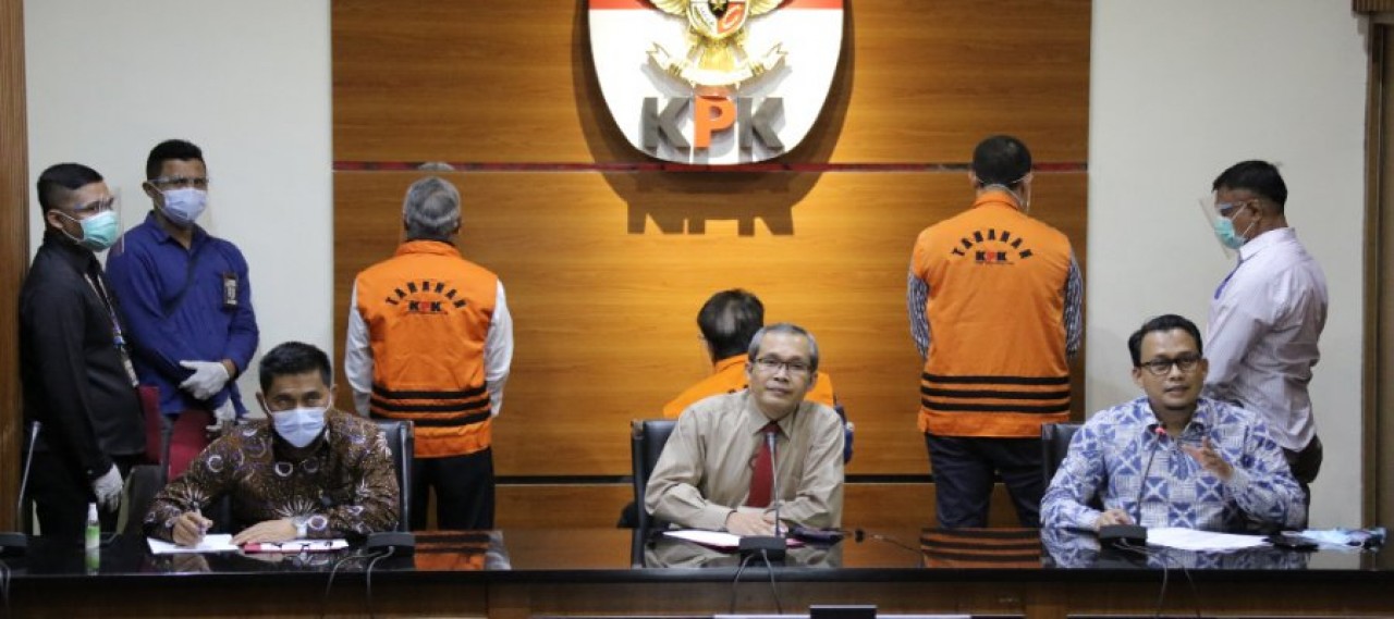 Korupsi Rp315 M, 3 Pejabat PT DI Ditahan KPK