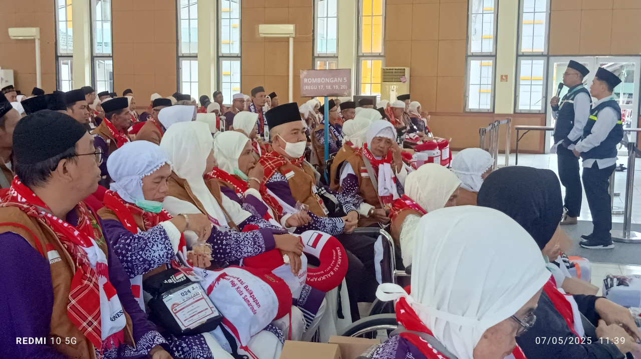 GILIRAN CALHAJ SAMARINDA TERBANG KE MADINAH TERBANYAK WANITA
