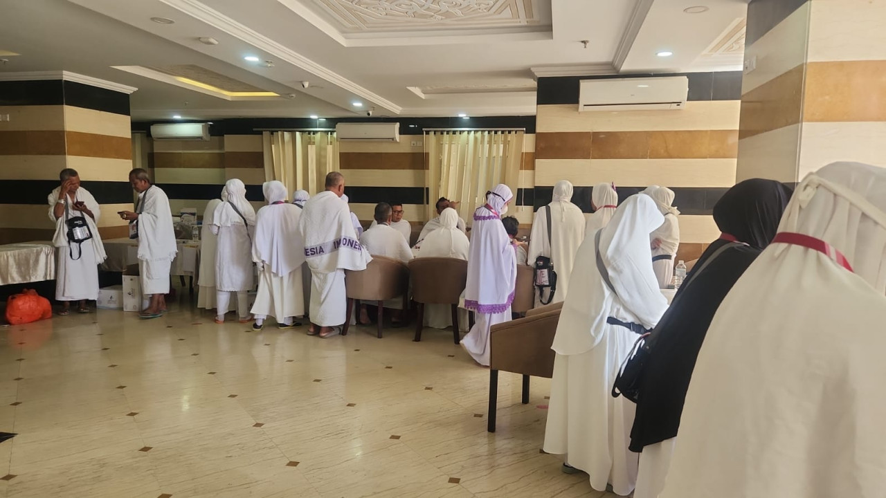 KLOTER 12 BPN dapat cobaan pertama, terlambat terima kartu nusuk, sudah sehari semalam berihram.