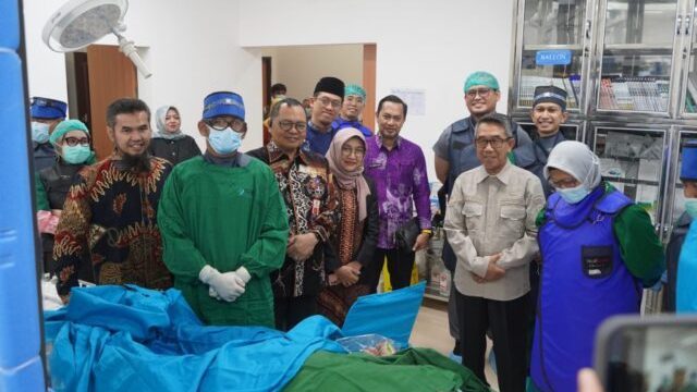 Dengan cathlab  Pasien tak perlu dibedah lagi dadanya
