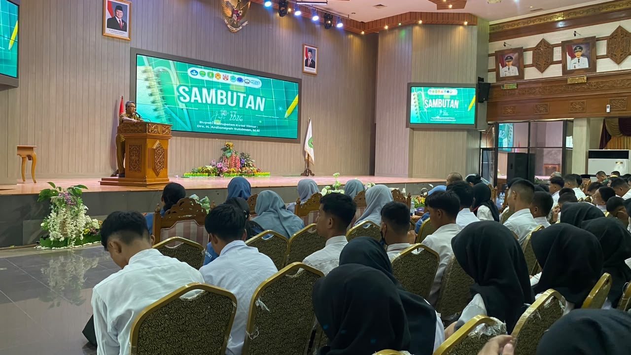 Bukan sekolah yang membanggakan siswa tapi siswa yang membanggakan sekolah