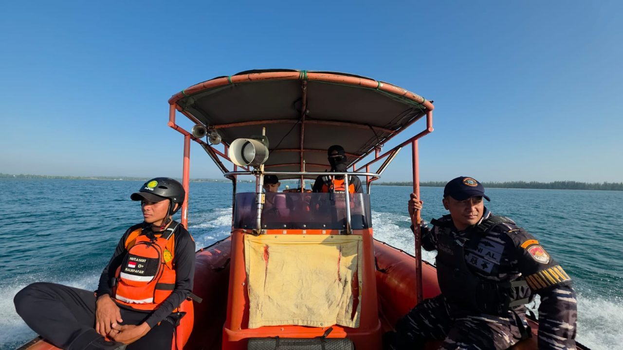 capai 119 nm2 menggunakan RIB  SAR Pos Sangatta cari  hasrianto 