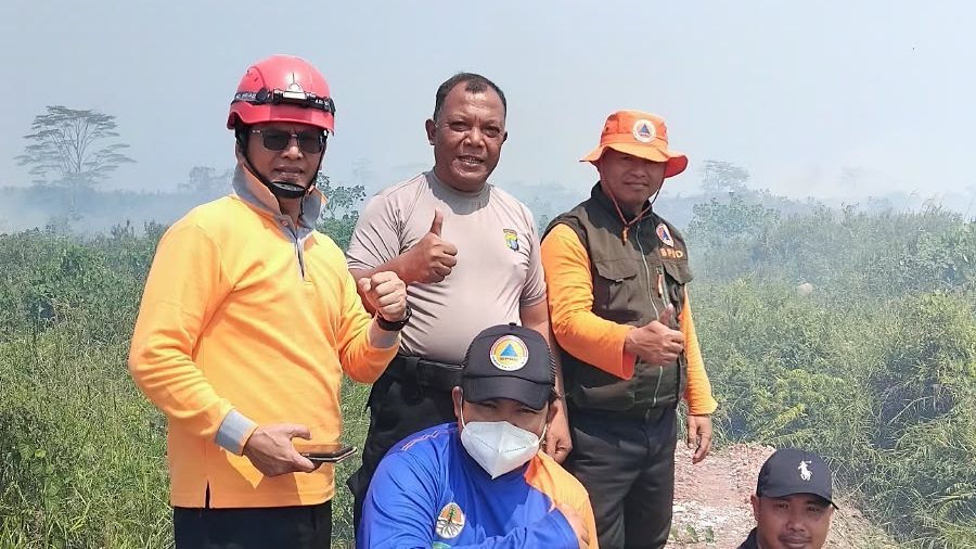  semak belukar di sangatta mulai terbakar