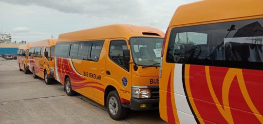 4 Bus Sekolah di Kirim ke Kaltim Berkat Perjuangan Iwan