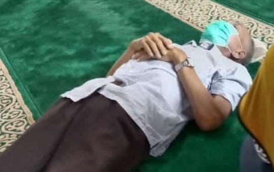 Hasan Wafat Saat Shalat  Dzuhur 
