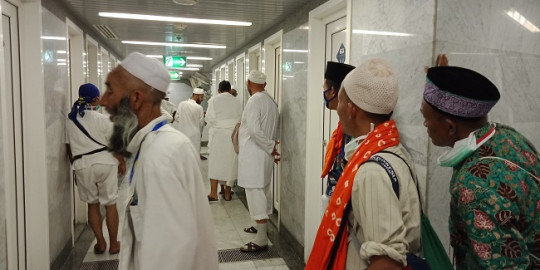 TIPS BERHAJI (22) : ATUR WAKTU SEBAIK MUNGKIN JIKA INGIN KE MASJID