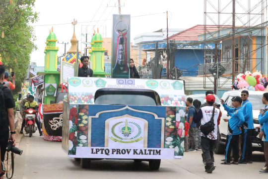 pawai ta'ruf disambut suka cita warga Kutim