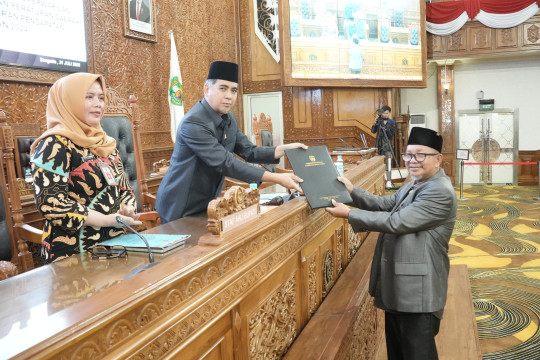 penggunaan dana desa kutim  banyak masalah.