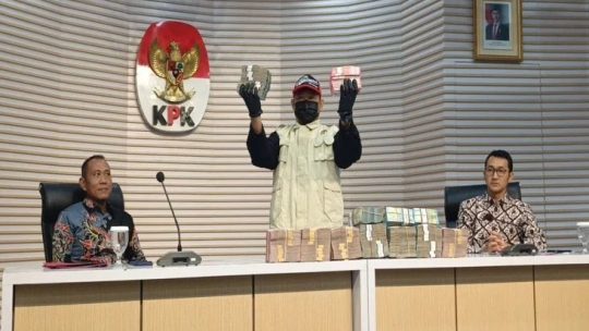 Bukan Ratusan Juta tapi hampir Rp10 miliar uang yang disita KPK DARI OTT di Lombok Barat