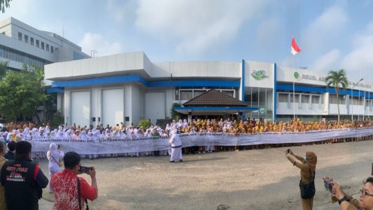 Tuntut TPP Dibayarkan ratusan Pegawai RSU AWS Gelar AKSI Damai